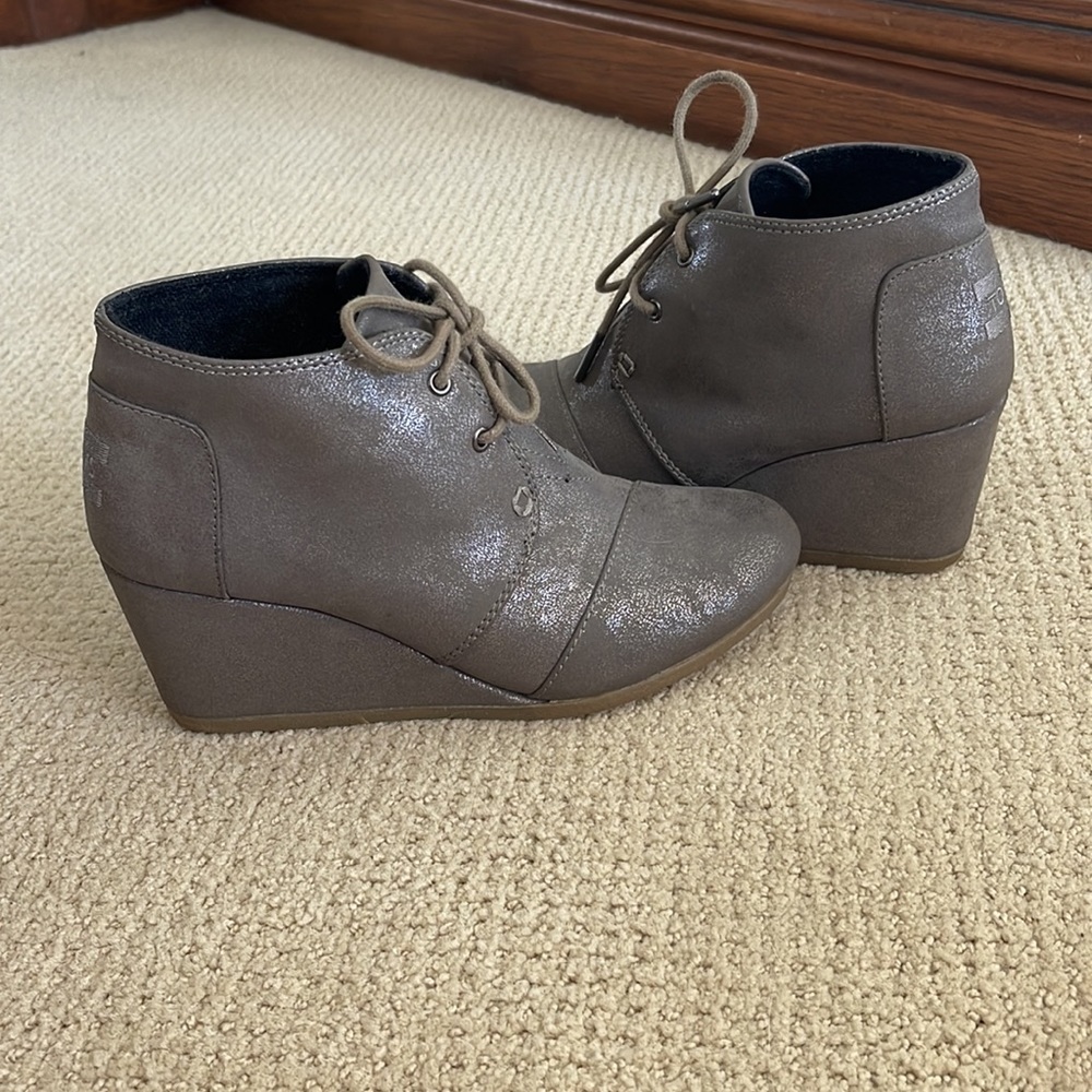 Tom’s wedges